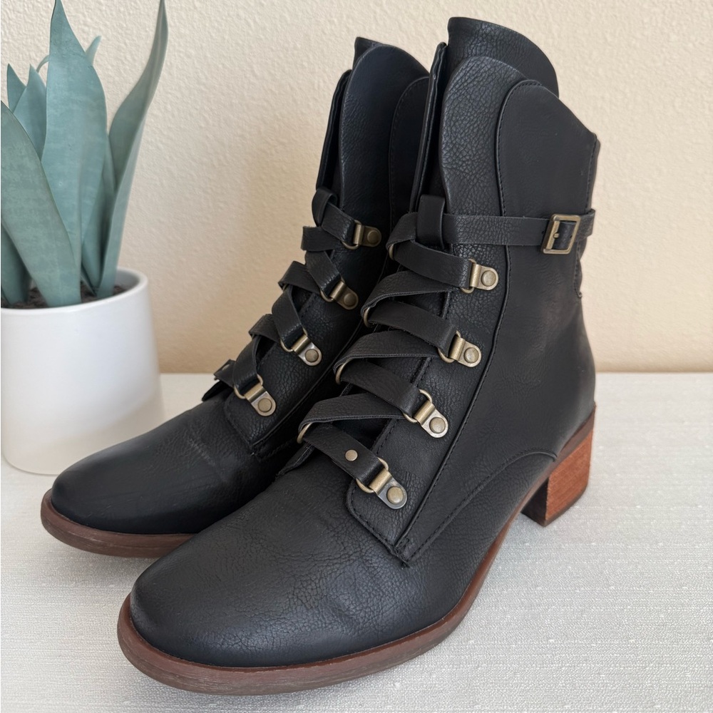 KORKS Reese Black Leather Buckle Lace Up Strap Heeled Ankle Boots - Picture 15 of 15